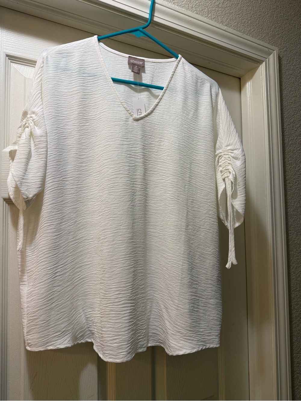 Chico's White Textured V-Neck Tie-Sleeve Women's Top Large